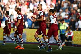 West Ham United v Newcastle United - Premier League