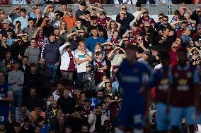 Burnley FC v Chelsea FC - Premier League