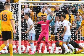 Wolverhampton Wanderers v Aston Villa - Premier League