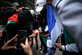 Palestinian Rally In Response To Hamas Attack In New York City