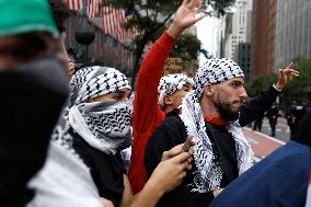 Palestinian Rally In Response To Hamas Attack In New York City