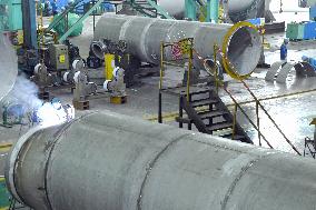 Workers Weld Steel Products in Jingjiang