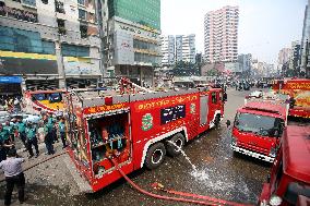 Fire Breaks Out At A Kakrail Building - Dhaka