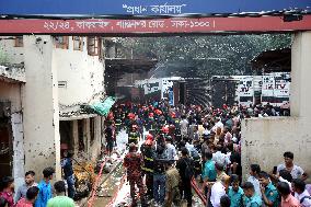 Fire Breaks Out At A Kakrail Building - Dhaka