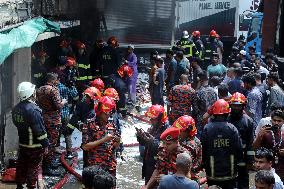 Fire Breaks Out At A Kakrail Building - Dhaka