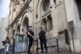 Increased security measures at Jewish temples - Paris