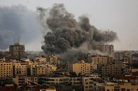 Israeli Air Strikes On Gaza City