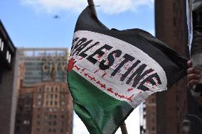 Pro-Palestinian And Pro-Israeli Protesters Demonstrate Outside The Consulate General Of Israel In New York City