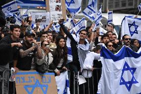 Pro-Palestinian And Pro-Israeli Protesters Demonstrate Outside The Consulate General Of Israel In New York City