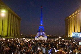 The Eiffel Tower Illuminated In Israeli Colors - Paris