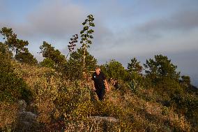 Migrants Controlled At Italian Border - Menton