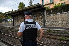 Migrants Controlled At Italian Border - Menton