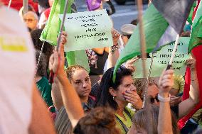 Concentration For An Inclusive School In Barcelona.