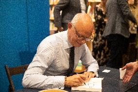 Edouard Philippe Book Signing - Paris