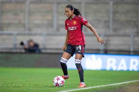 Manchester United Women v Paris Saint-Germain Feminines - UEFA Women's Champions League Qualifying Second Round