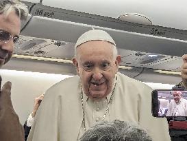 Pope Francis travels to Mongolia