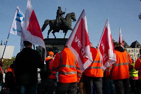 Protest For Keeping 49 Euro Ticket And Improving Pulic Transportation In Cologne