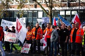 Protest For Keeping 49 Euro Ticket And Improving Pulic Transportation In Cologne