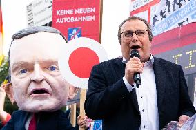 Protest For Keeping 49 Euro Ticket And Improving Pulic Transportation In Cologne