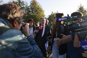 Jean-Luc Melenchon Promotes His Book - Bordeaux