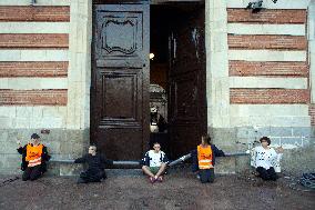 Campaigners Of 'Derniere Renovation' Block The Entrance Of The Capitole, Townhall Of Toulouse