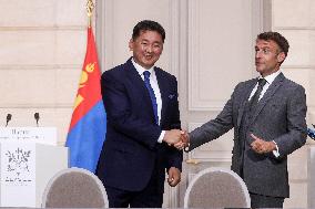 French President Meets Mongolia President - Paris