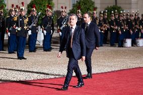 Monglolia President arrives at the Elysee for a State Dinner - Paris