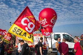 Inter-Union Strike And Mobilization For Wages - Toulouse