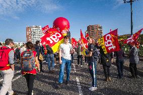 Inter-Union Strike And Mobilization For Wages - Toulouse