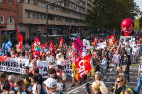 Inter-Union Strike And Mobilization For Wages - Toulouse