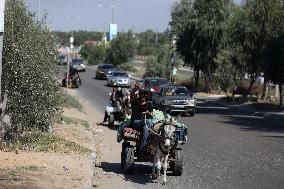 Residents Flee Gaza City As Israel Tells 1.1mn To Leave