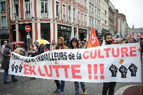 Inter-Union Strike And Mobilization For Wages - Lille