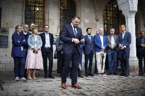 Teacher Killed In France School Stabbing - Arras