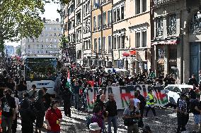 Inter-Union Strike And Mobilization For Wages - Lyon