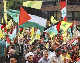 Pro-Hamas rally by Hezbollah