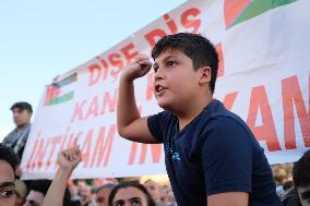 Turkish President Erdogan's Son Joins Pro-Palestinian March - Istanbul