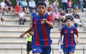 Shane, Son Of Patrick Kluivert, Playing With FC Barcelona Youth