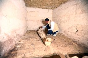 EGYPT-MINYA-ARCHAEOLOGY-ANCIENT CEMETERY-UNEARTHED