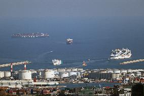 Divers ships in the port of Barcelona