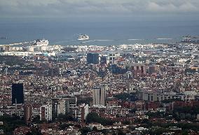 Divers ships in the port of Barcelona