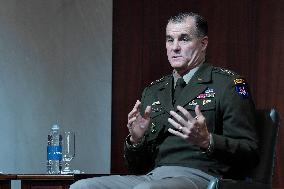 Gn Flynn Hold A The Strategic Landpower Conversation