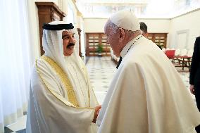 Pope Francis Receives King of Bahrain - Vatican