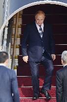 Putin visits Beijing