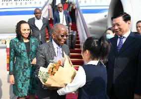 (BRF2023)CHINA-BEIJING-BELT AND ROAD FORUM-MOZAMBICAN PM-ARRIVAL (CN)