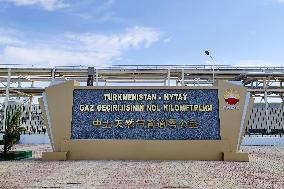 TURKMENISTAN - HYTAY GAZ GECIRIJISININ NOL KILOMETRLIGI