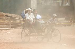 Dhaka's Air World's Most Polluted - Bangladesh