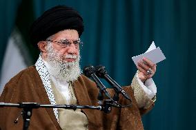 Khamenei Says Israel Must Halt Assault On Palestinians - Tehran