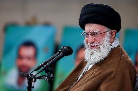 Khamenei Says Israel Must Halt Assault On Palestinians - Tehran