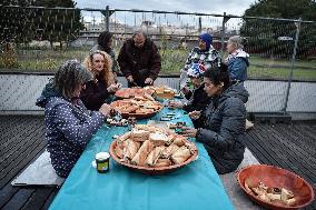 Migrants Gather To Receive Alimentary Aid - Paris