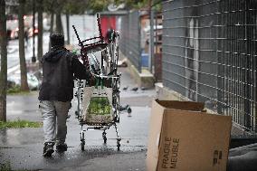 Migrants Gather To Receive Alimentary Aid - Paris